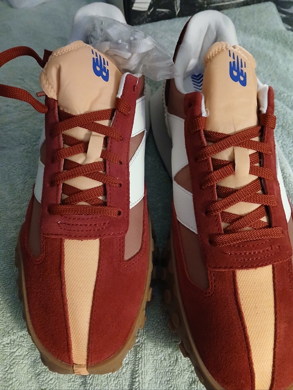 New Balance Men’s Rust, Tan & White Retro-Style Sneakers